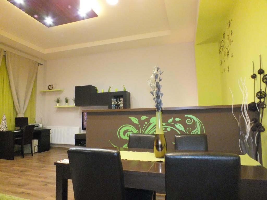 Standard Apartment by Hi5 - Fehérhajó Budapest Ruang foto